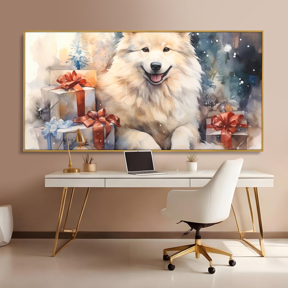 Tablou canvas cu tablou cu caine samoyed si cadouri de craciun, in rama de aluminiu auriu, pe perete intr-un birou